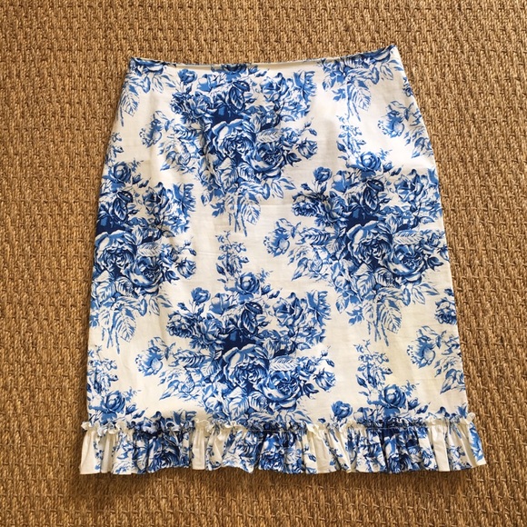 Anthropologie Dresses & Skirts - Anthropologie blue floral skirt ruffle fits 4 / 6